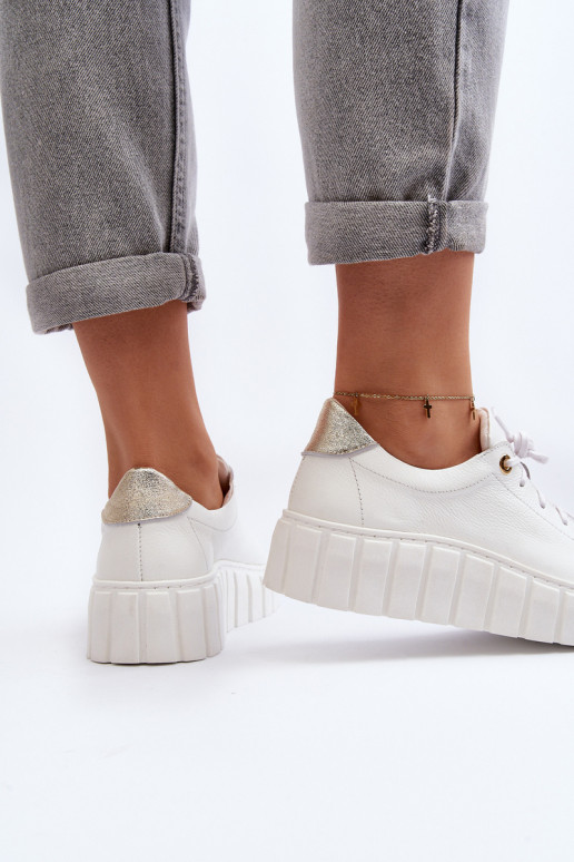 Zazoo 2919    jalatsid massiivse tallaga valget värvi