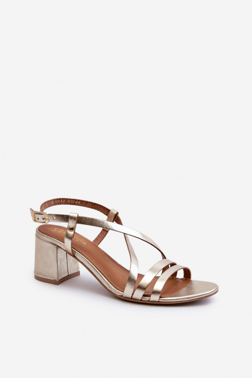 Naistesandaalid    06653-25 Kuldset värvi