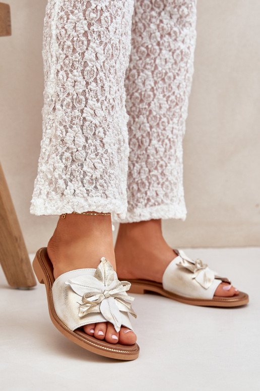 Sussid kaunistustega Naturaalsest nahast Zazoo 3667 Kuldset värvi Przecierany