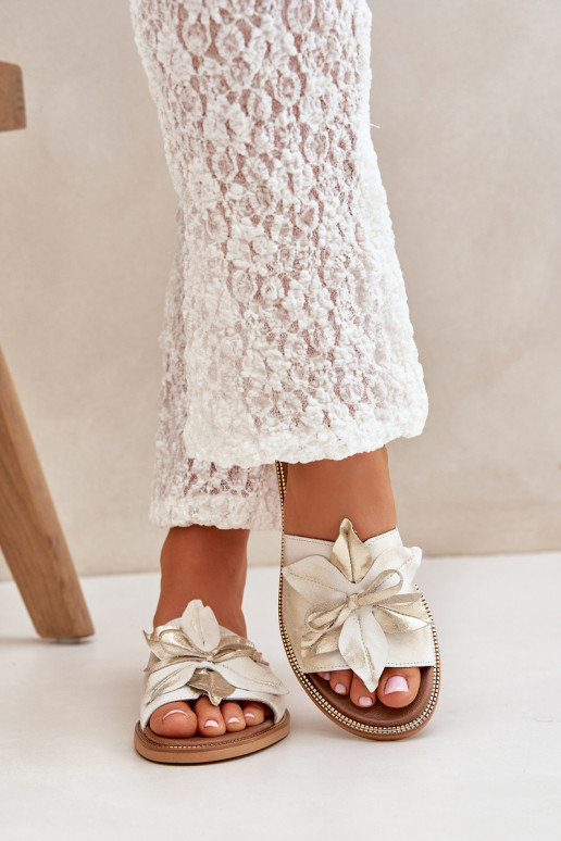 Sussid kaunistustega Naturaalsest nahast Zazoo 3667 Kuldset värvi Przecierany