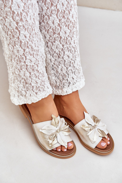 Sussid kaunistustega Naturaalsest nahast Zazoo 3667 Kuldset värvi Przecierany