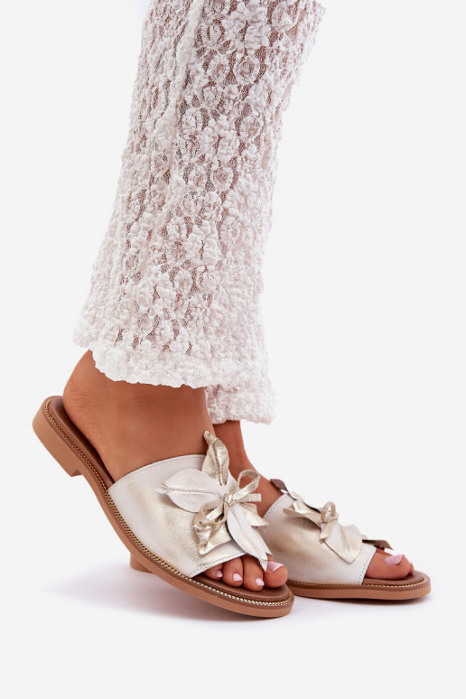 Sussid kaunistustega Naturaalsest nahast Zazoo 3667 Kuldset värvi Przecierany