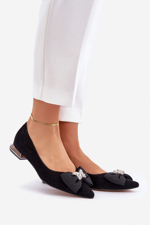 Elegantne naiste sametist ballerinad lipsudega Laura Messi 2893 musta
