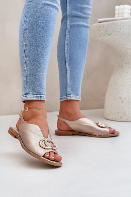Naistesandaalid  laiade nööridega kaunistustega Laura Messi 2865 Kuldset värvi