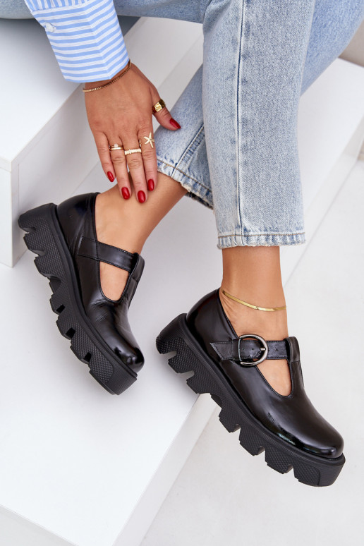 Laque   jalatsid neetide ja pandlaga Zazoo 20183 Must