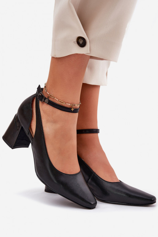   Kingad kõrge jämeda kontsaga  K6816-01 Must