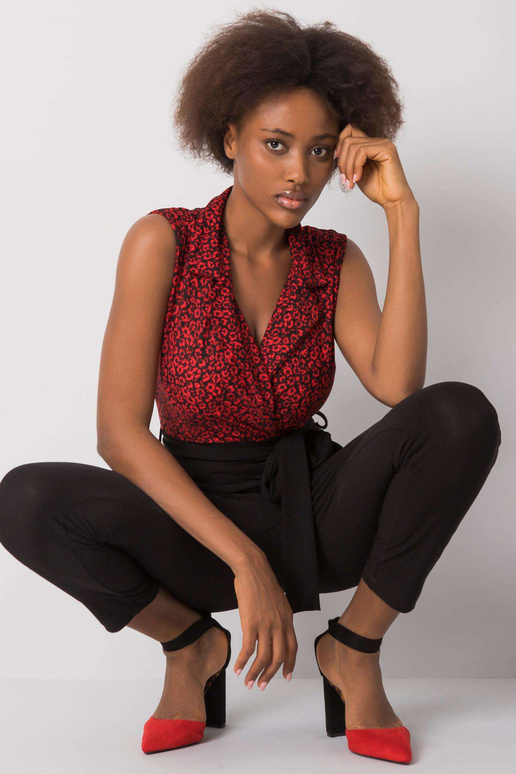 Tükeldus ülikond - musta ja punasega