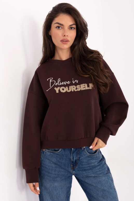 Tumedat pruun kampsun