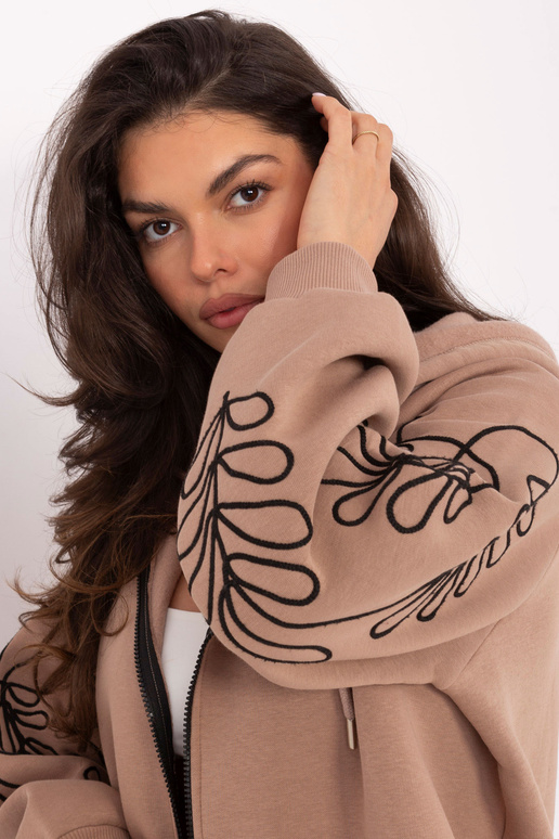 Tumesandikarva kampsun