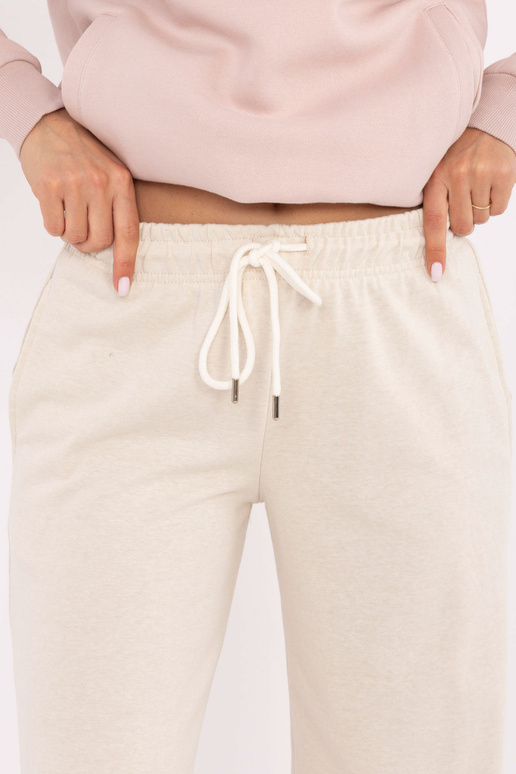 Hele liivakarva spordipüksid