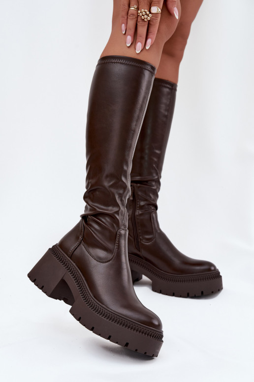 Naiste pikad saapad massiivsete kontsade ja platvormiga slip-on mudel pruuni värvi Florinne