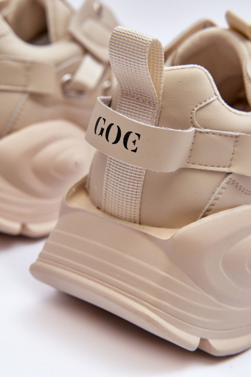 spordijalatsid  tüüpi jalanõud GOE MM2N4015 beeži värvi