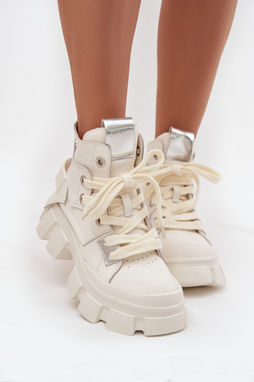 voodriga Sportliku stiiliga Naiste poolsaapad GOE SS2N4055 valget värvi   voodriga Sportliku stiiliga Naiste poolsaapad GOE SS2N4055 valget värvi