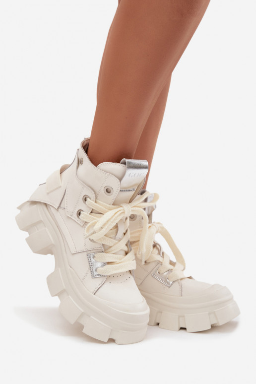 voodriga Sportliku stiiliga Naiste poolsaapad GOE SS2N4055 valget värvi   voodriga Sportliku stiiliga Naiste poolsaapad GOE SS2N4055 valget värvi