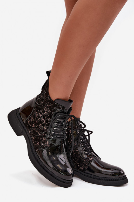 Laque Naiste poolsaapad voodriga D&A CR52-613 Must Laque Naiste poolsaapad voodriga D&A CR52-613 Must