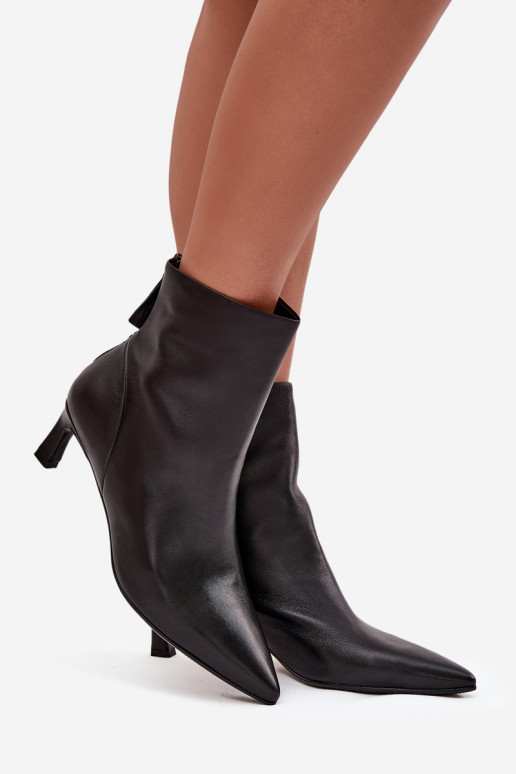 Naiste poolsaapad Z Naturalnej Skóry kõrge jämeda kontsaga D&A CR52-661 Must Naiste poolsaapad Z Naturalnej Skóry kõrge jämeda kontsaga D&A CR52-661 Must