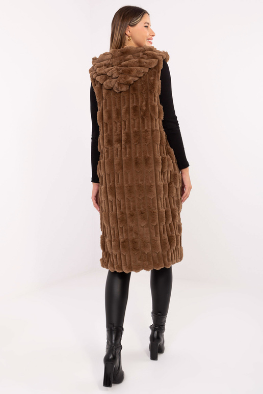 Tume liivakarva vest