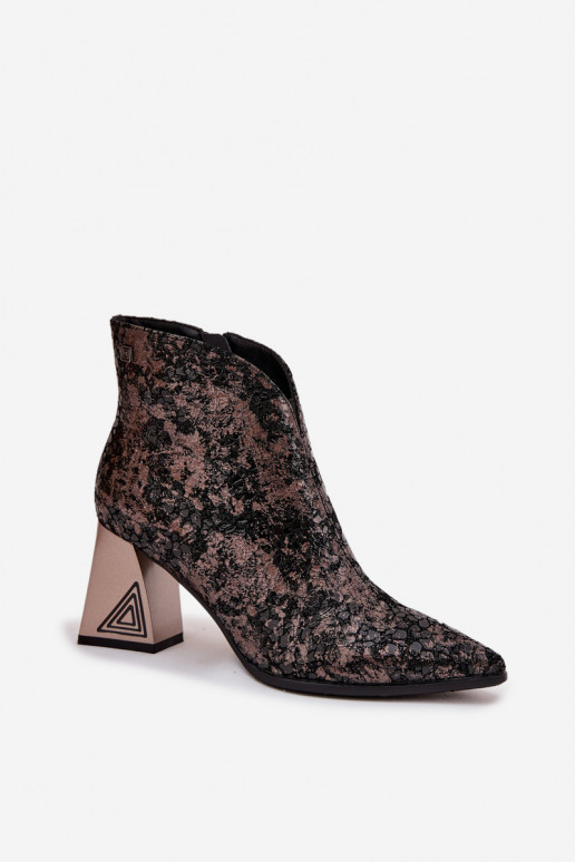   Naiste poolsaapad D&A CR52-679 Must