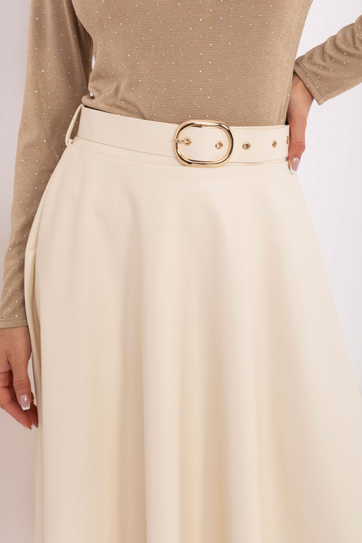 Heledat liiva värvi seelik