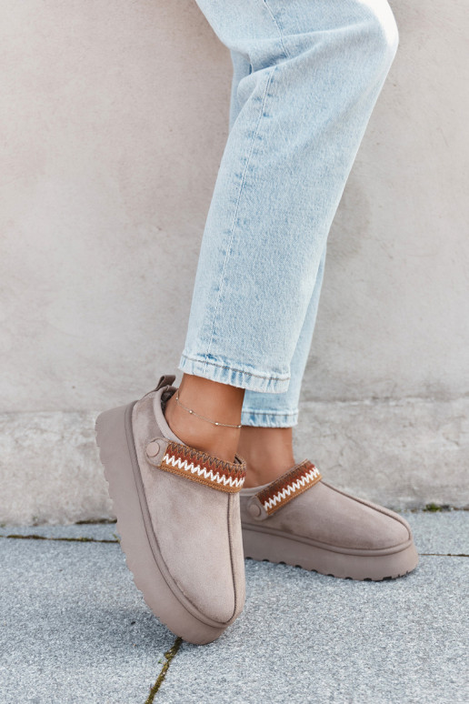 Naiste madalad lumesaapad liikuvate rihmade ja tikandiga, platvormiga beeži värvi Lyrisse