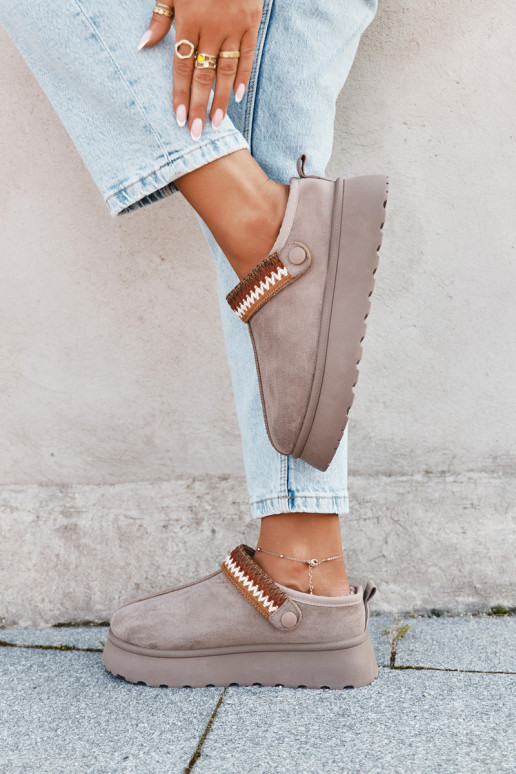 Naiste madalad lumesaapad liikuvate rihmade ja tikandiga, platvormiga beeži värvi Lyrisse