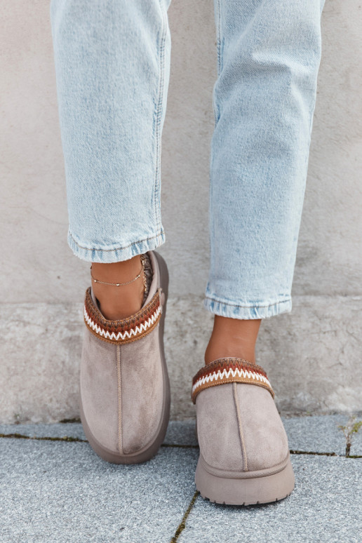 Naiste madalad lumesaapad liikuvate rihmade ja tikandiga, platvormiga beeži värvi Lyrisse