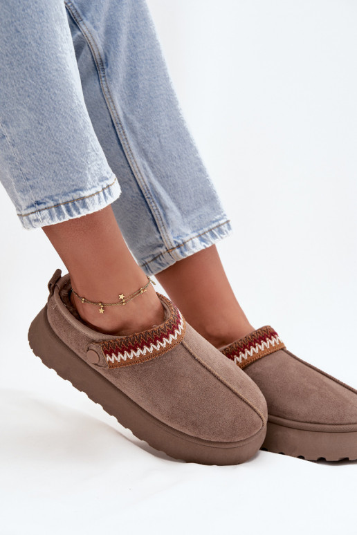 Naiste madalad lumesaapad liikuvate rihmade ja tikandiga, platvormiga beeži värvi Lyrisse