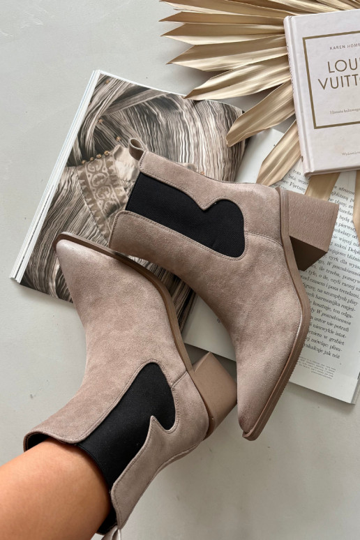 Nahk-zomšist saapad sooja voodriga seest Artiker 57C0045 beeži värvi