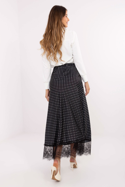 Seelik must