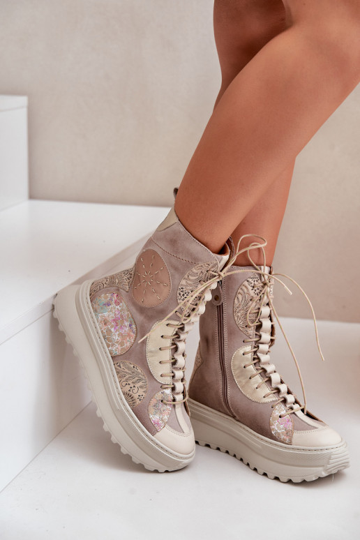   Seemisnahast kingad platvormiga voodriga  06565-04 beeži värvi