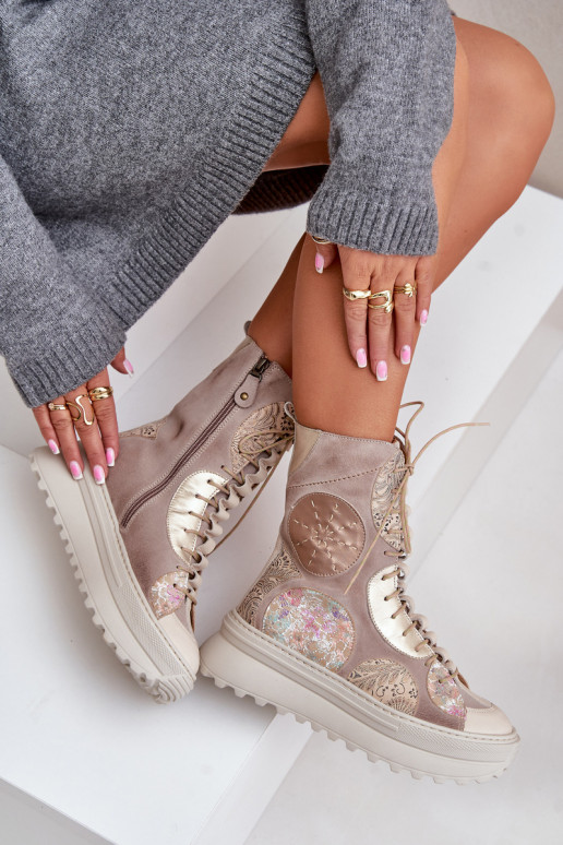   Seemisnahast kingad platvormiga voodriga  06565-04 beeži värvi