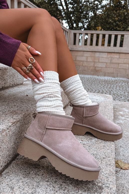 nööpidega lumesaapad Pealiste omadPealturalnego seemisnakhsedu voodriga karusnahaga Khakivärvi Milora