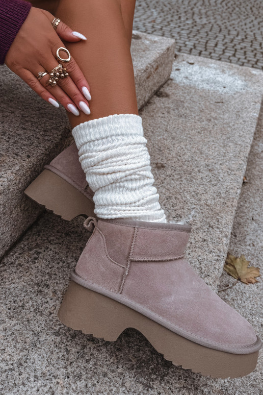 nööpidega lumesaapad Pealiste omadPealturalnego seemisnakhsedu voodriga karusnahaga Khakivärvi Milora