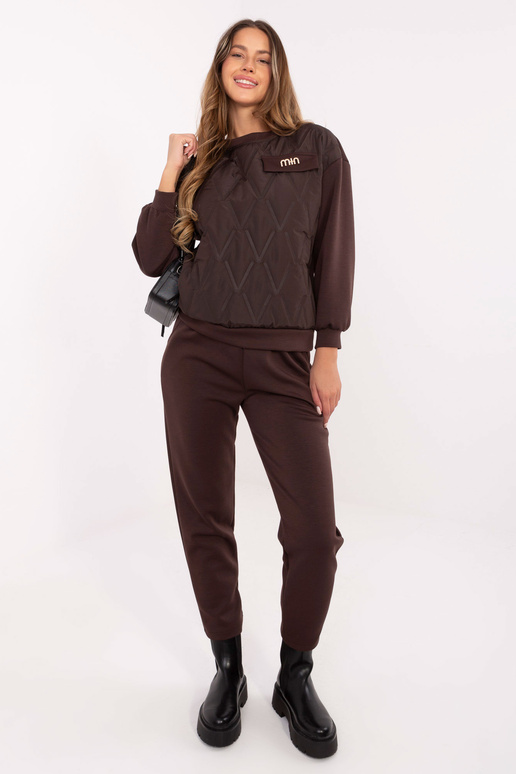 Komplekt tumedat pruuni