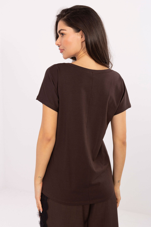 Tumepruunid t-särgid