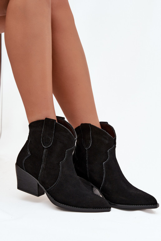 Keenud kauboistiilis naiste saapad naturaalsest sametist Beretta must Keenud kauboistiilis naiste saapad naturaalsest sametist Beretta must