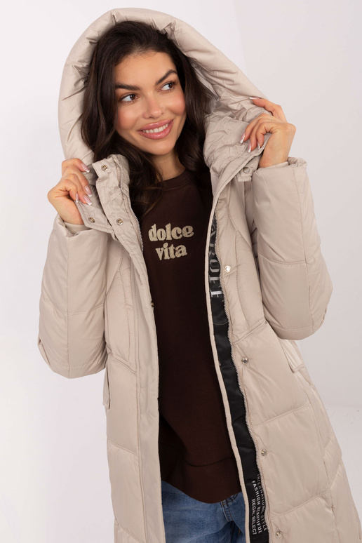 Sandaali värvi mantel