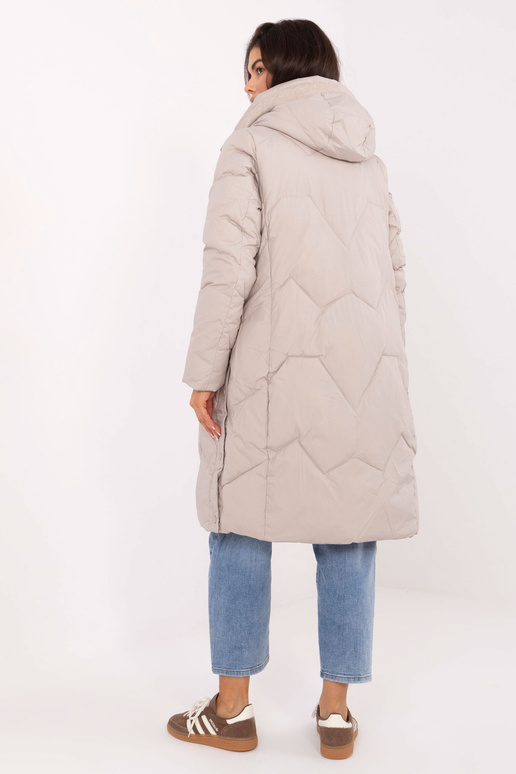 Sandaali värvi mantel