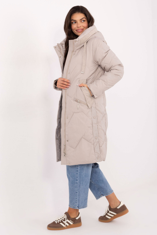 Sandaali värvi mantel