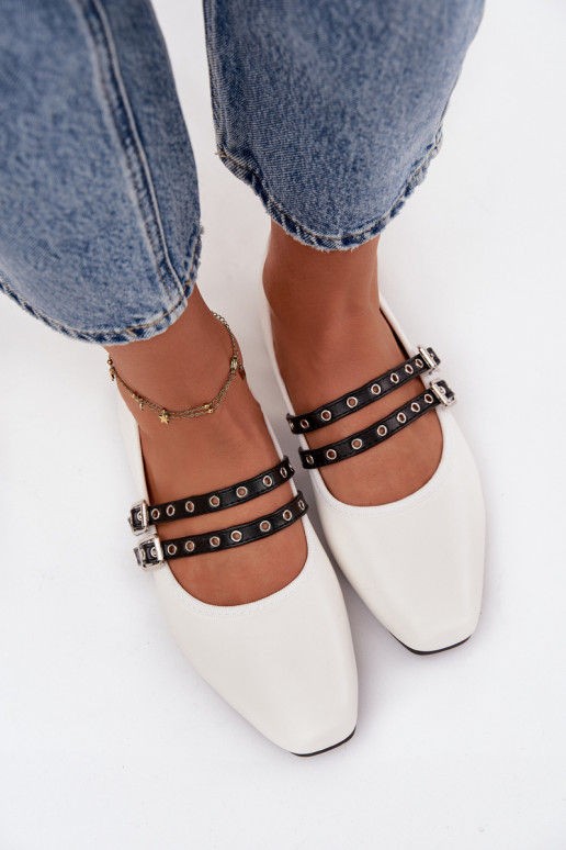 Baleriinad  Triipudega valget värvi Deliora