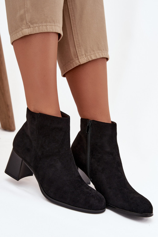 Naiste poolsaapad owe Must Marilou