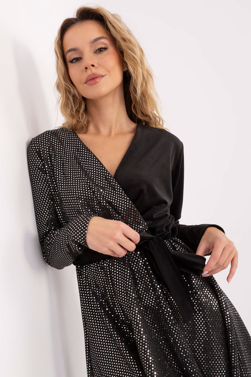 Must-hõbedane kleit