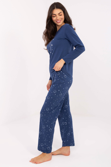 Tumesinine pidžaama