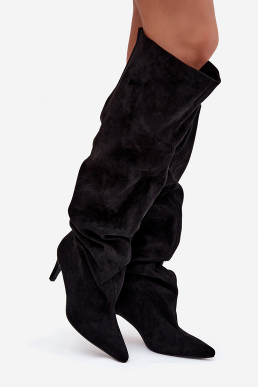 Taivilla naiste kõrgsaapad õhukeste kontsadega, sisseastumise mudel, must