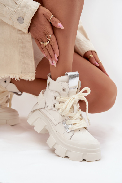 Nahksoojad spordistiilis saapad GOE SS2N4055 valge