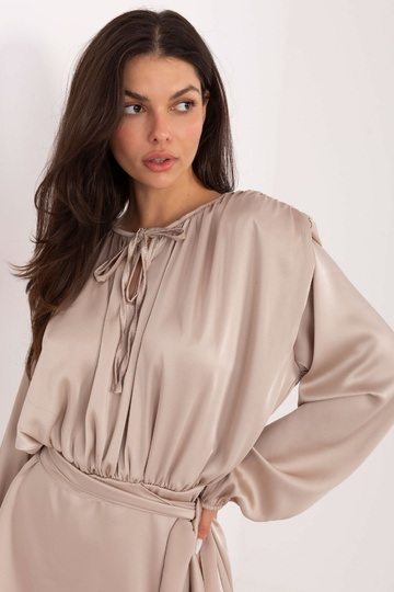 Liivakarva kombinesoon