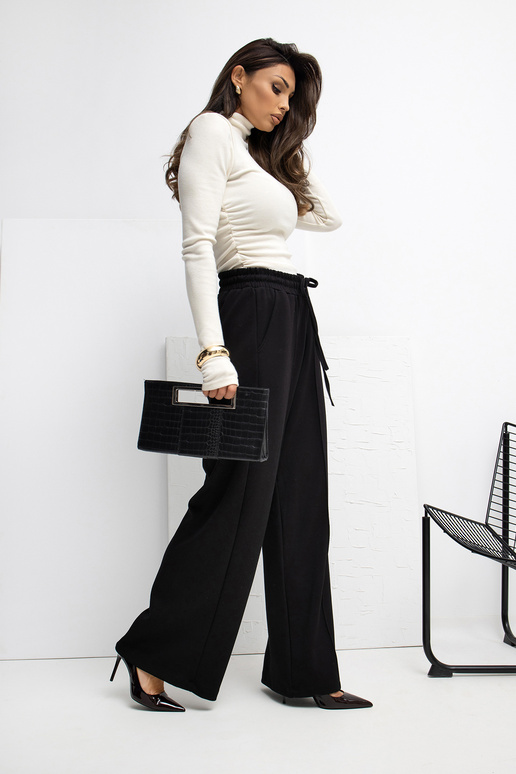 Mustad spordipüksid