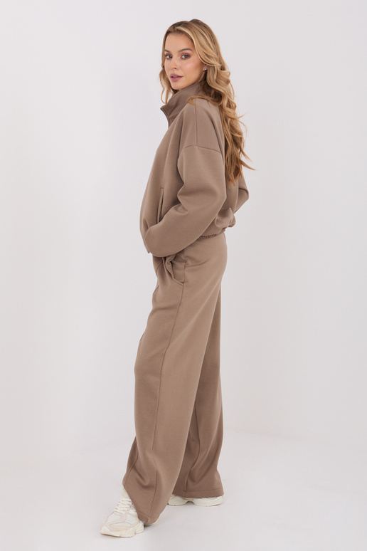 Tume liivakarva jope