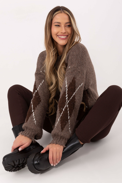 Tumedat pruunid sukkpüksid