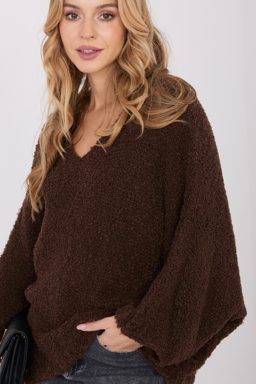 Tumedat pruunid kampsun